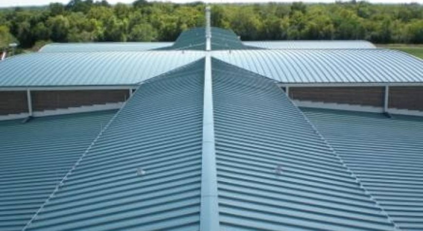 Lắp dựng mái tôn cho nhà tiền chế hiện đại